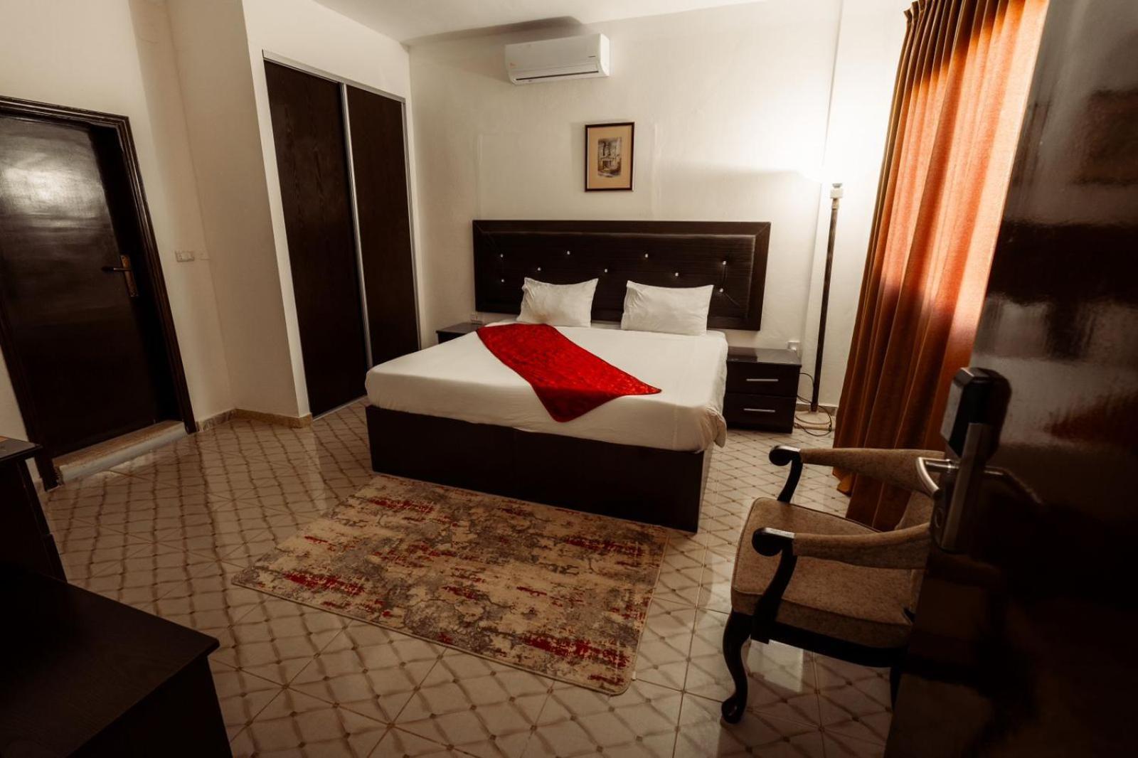 Plaza View Hostel Aţ Ţayyibah Zewnętrze zdjęcie