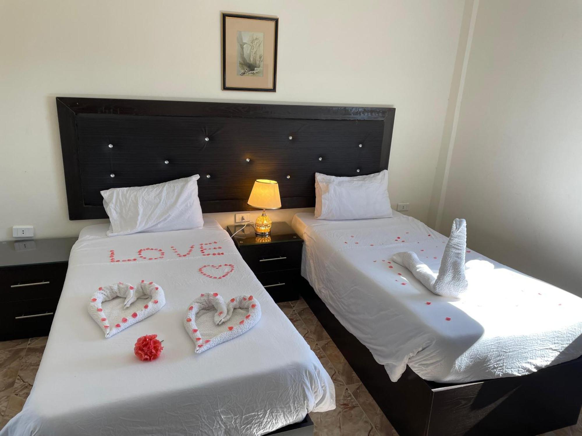 Plaza View Hostel Aţ Ţayyibah Zewnętrze zdjęcie