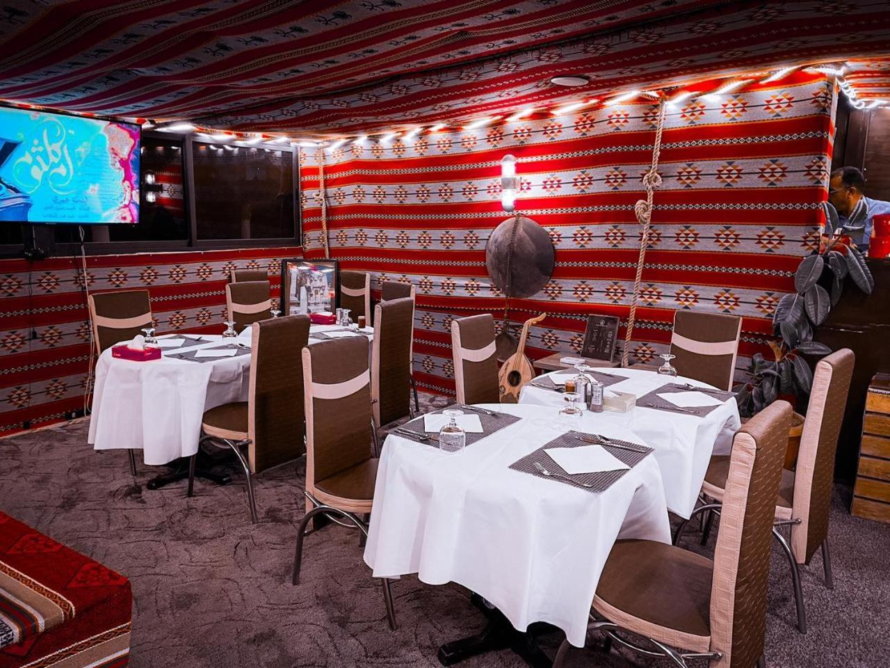 Plaza View Hostel Aţ Ţayyibah Zewnętrze zdjęcie